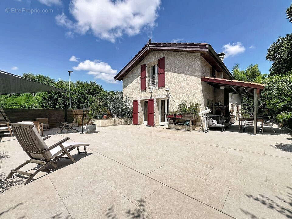 Maison à FRANCHEVILLE