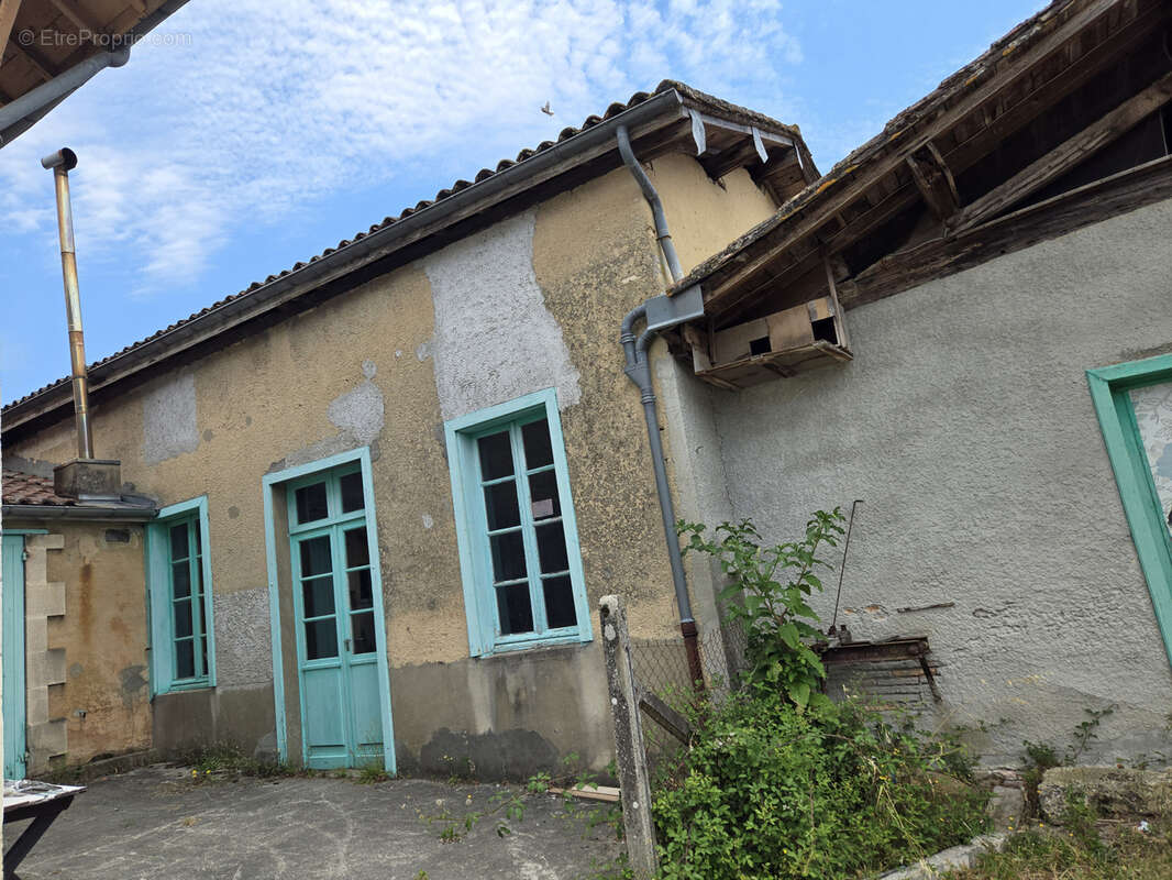 Ensemble dépendances - logement à creer - photo 2