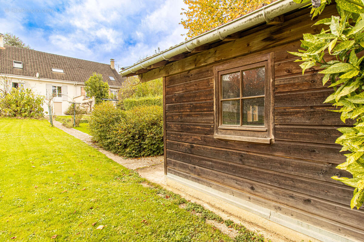 Maison à NOUZONVILLE