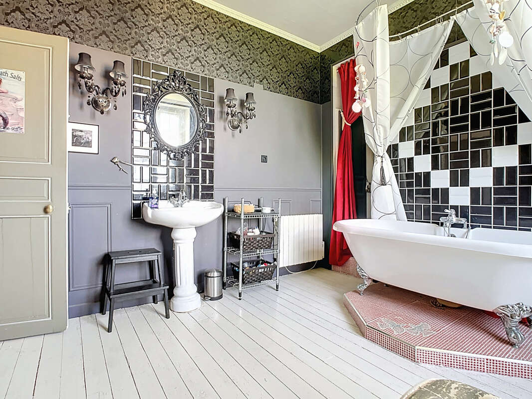 Maison à MONTMIRAIL