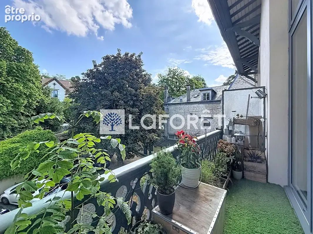 Appartement de charme de 83 m² au sol avec balcon et parking à Saint-Germain-en-Laye - photo 5