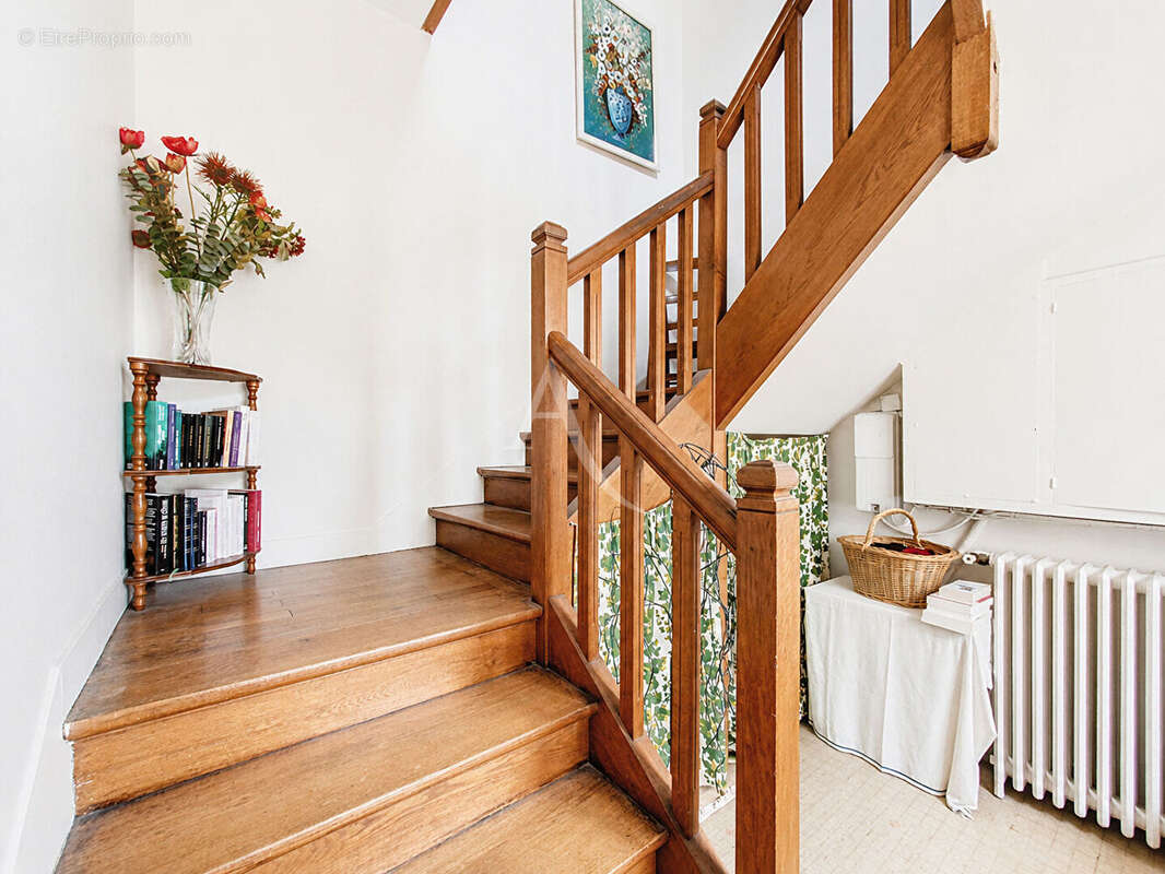 Appartement 4 pièces de 90 m² - Saint-Germain-en-Laye, quartier Alsace - photo 9