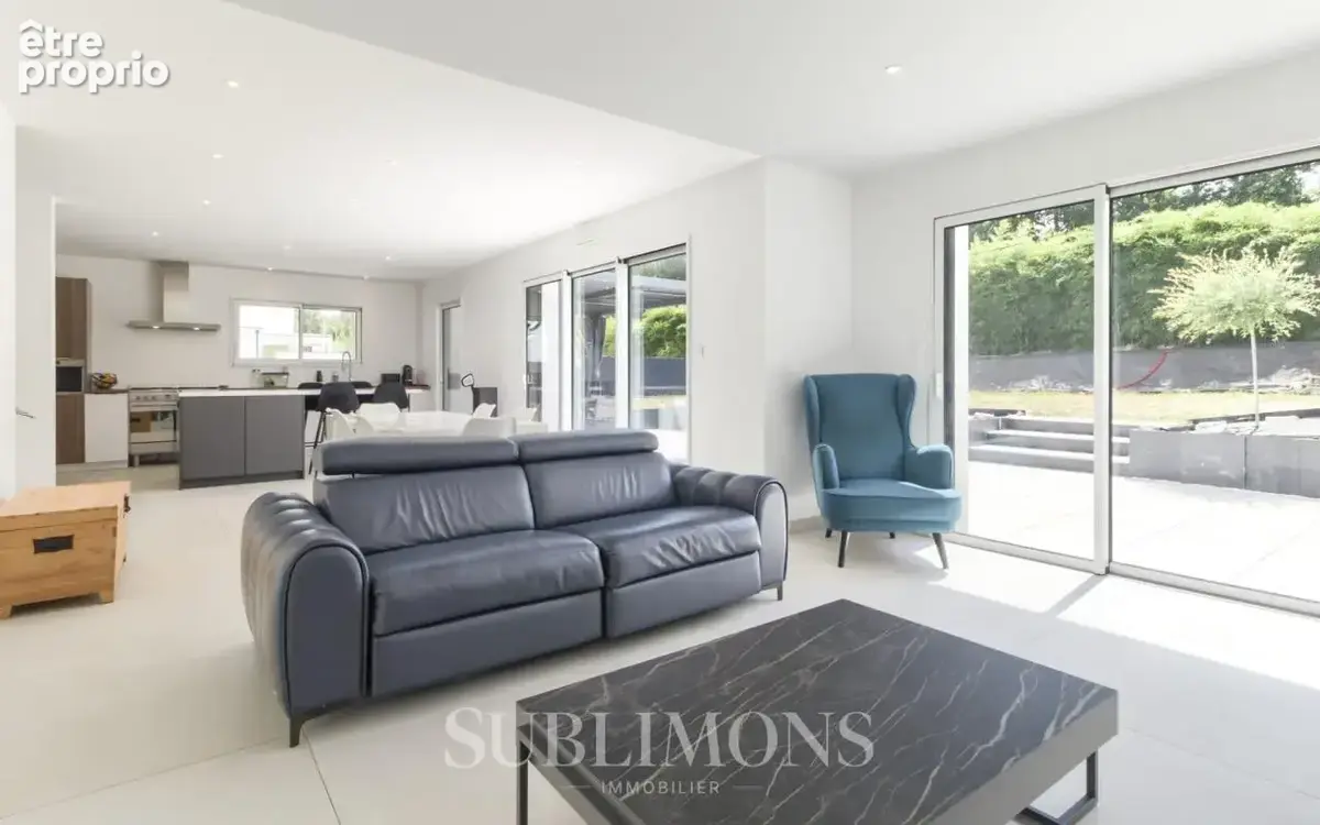 Maison contemporaine 142 m² - VANNES - photo 4
