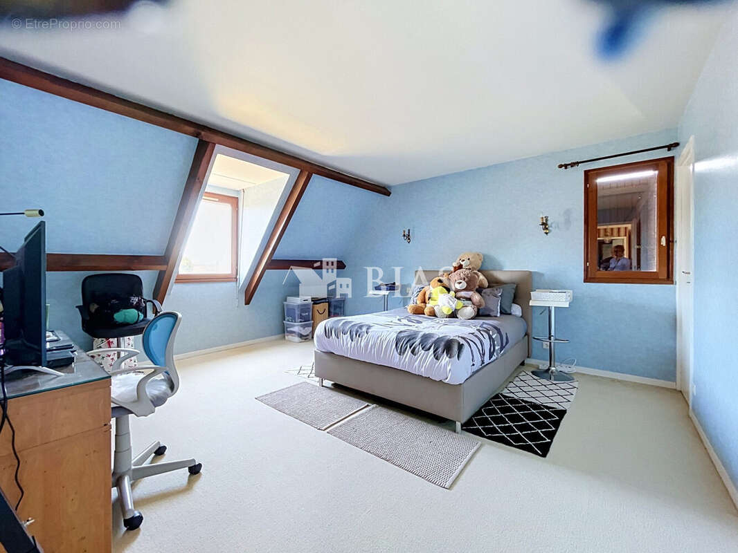 Maison 148 m² à Equemauville  - photo 2
