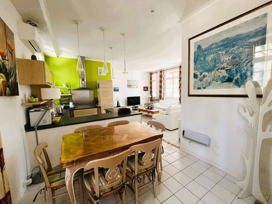 Appartement à HYERES