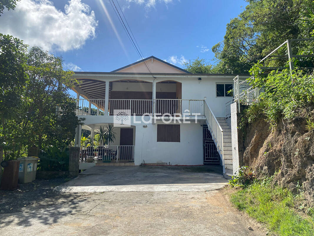 Maison à LE GOSIER