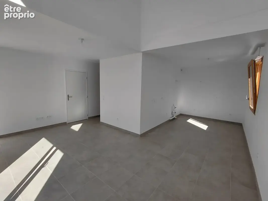 Appartement t5 neuf avec 4 chambres, terrasse et 2 garages - secteur bussy saint georges - photo 3