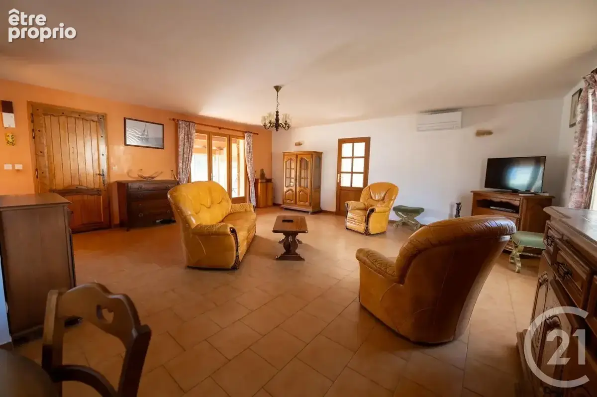 Maison 4 pièces 121 m² à vendre à Bormes-Les-Mimosas (83230) - photo 5
