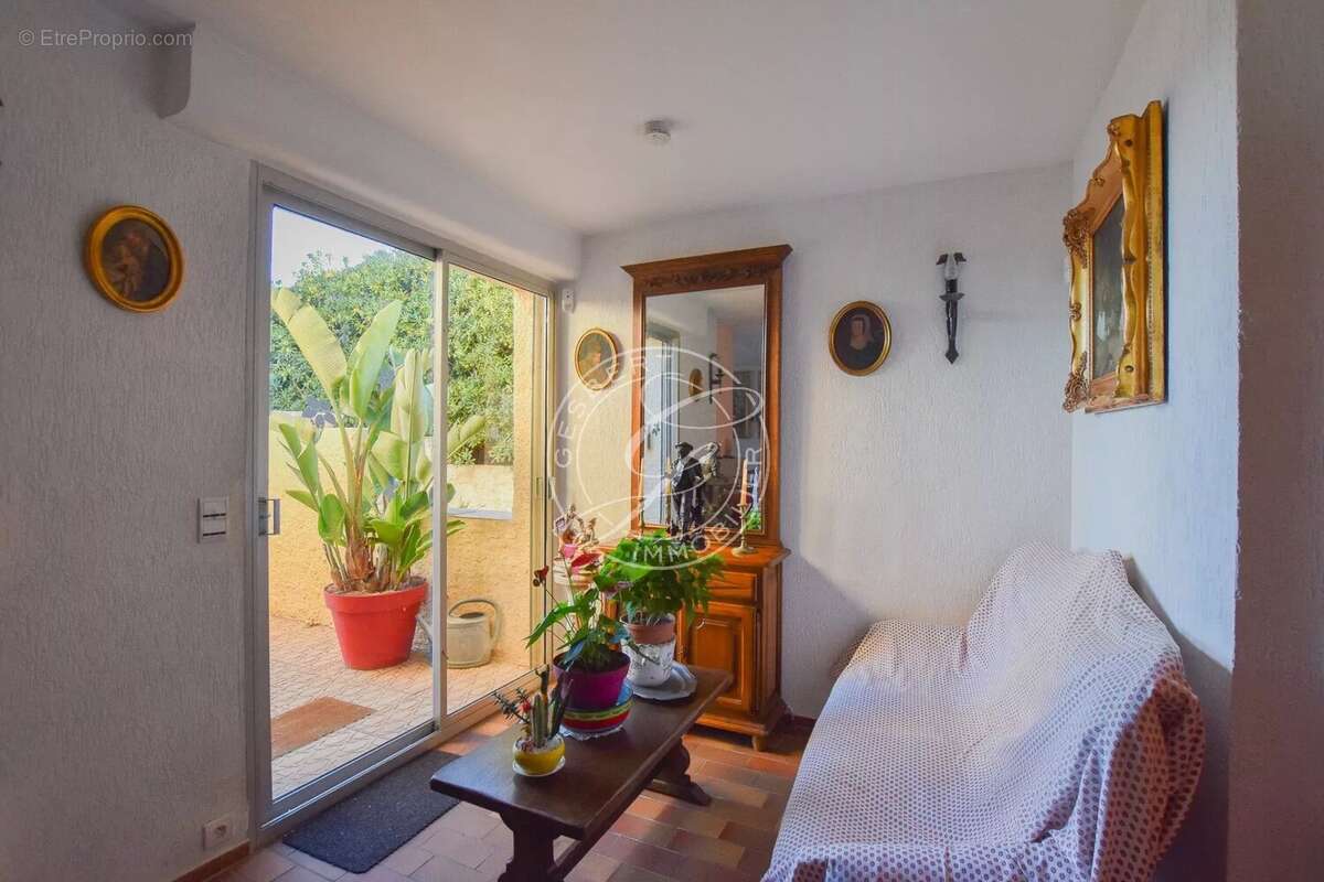 Maison à FREJUS