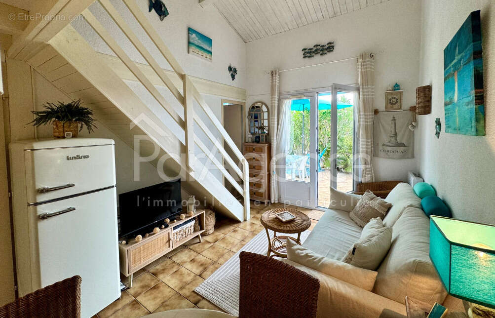 Villa deux chambres et mezzanine - Terrasse et jardin. - photo 5