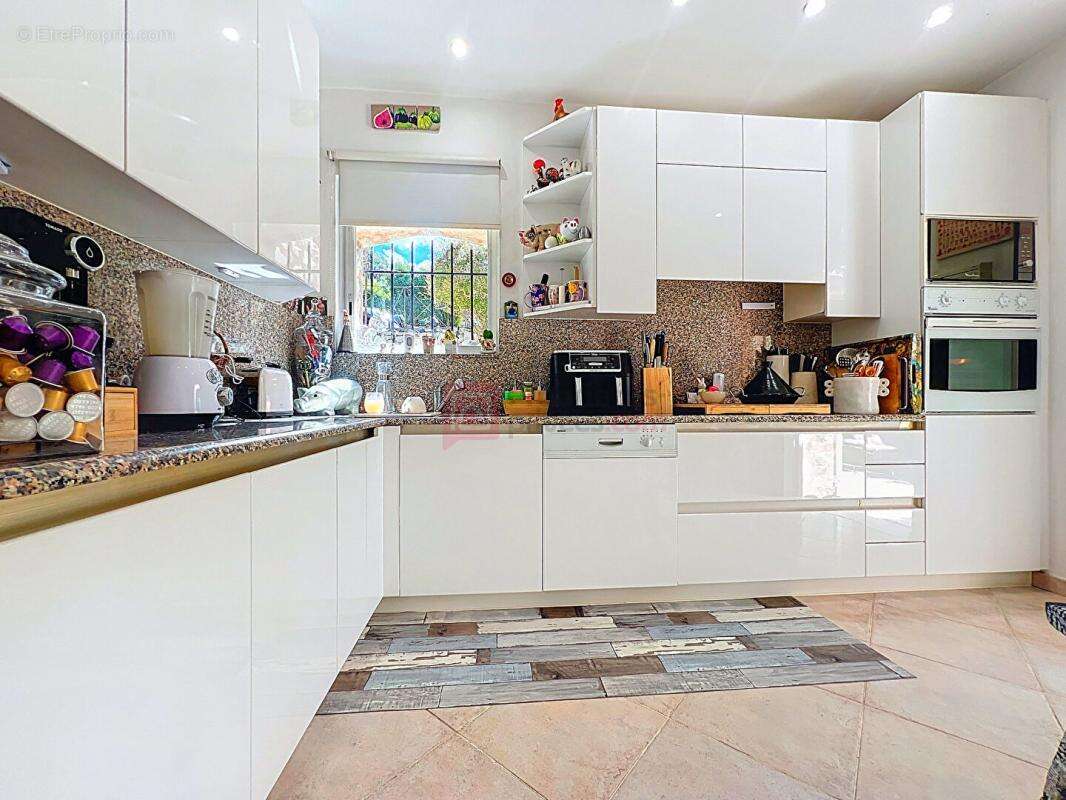 Maison à AURIBEAU-SUR-SIAGNE