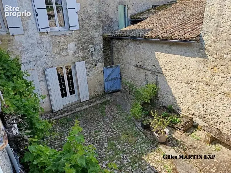 Maison 8 pièces 273 m² à vendre à Saint-Meard-De-Gurcon (24610) - photo 3