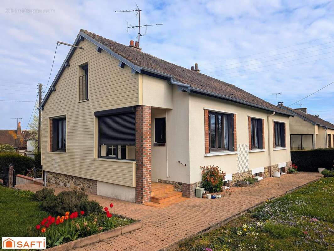 Photo 2 - Maison à LA POTERIE-AU-PERCHE