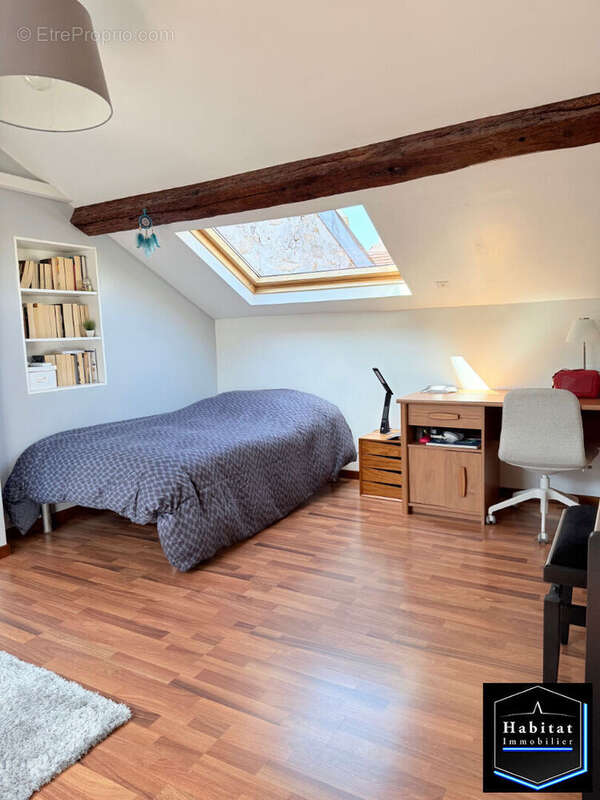 Maison à NANTEUIL-LE-HAUDOUIN