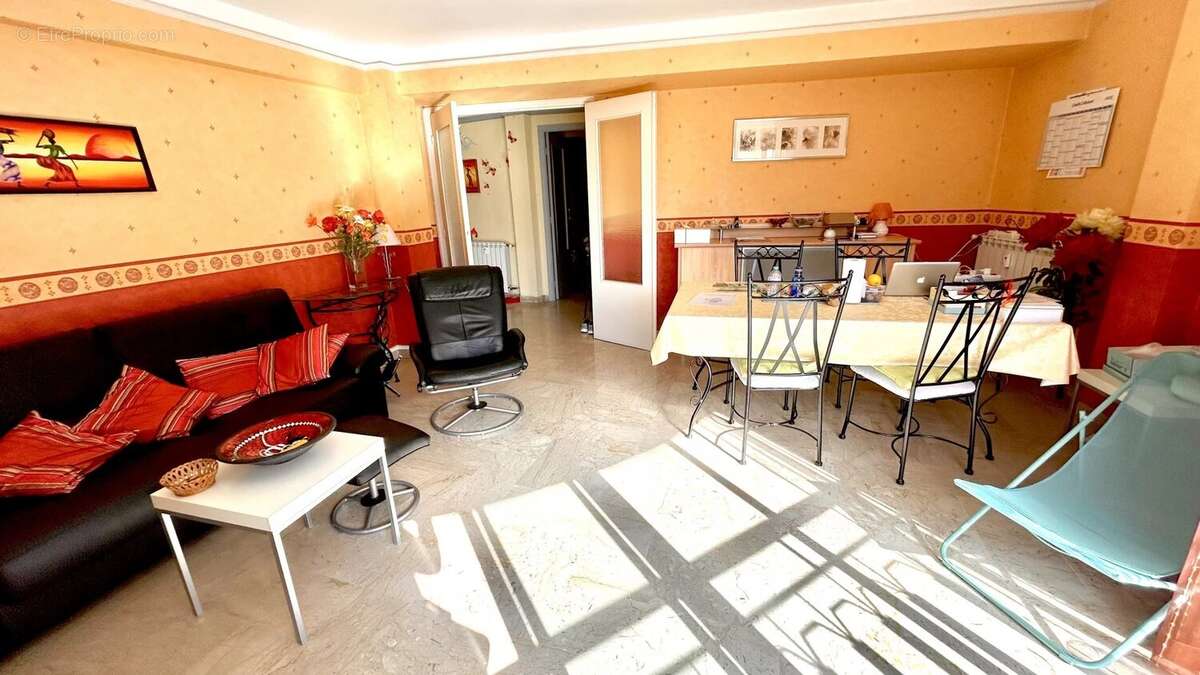 Appartement à LE CANNET