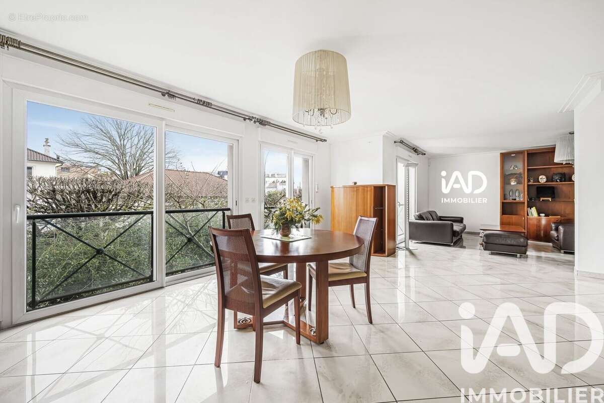 Photo 2 - Maison à LA GARENNE-COLOMBES