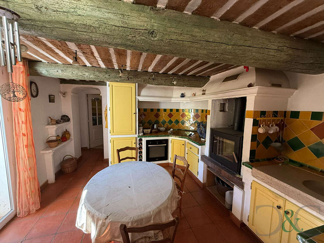 Maison à CUERS