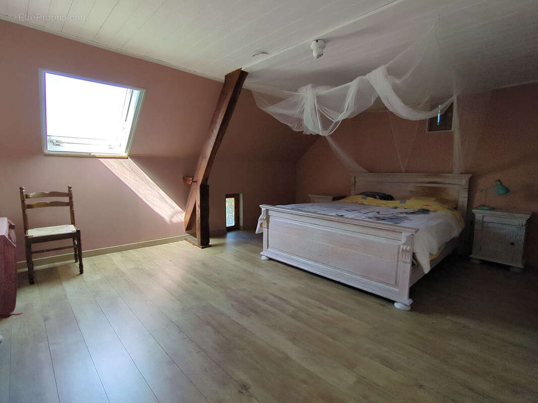 Maison à LAVEYSSIERE