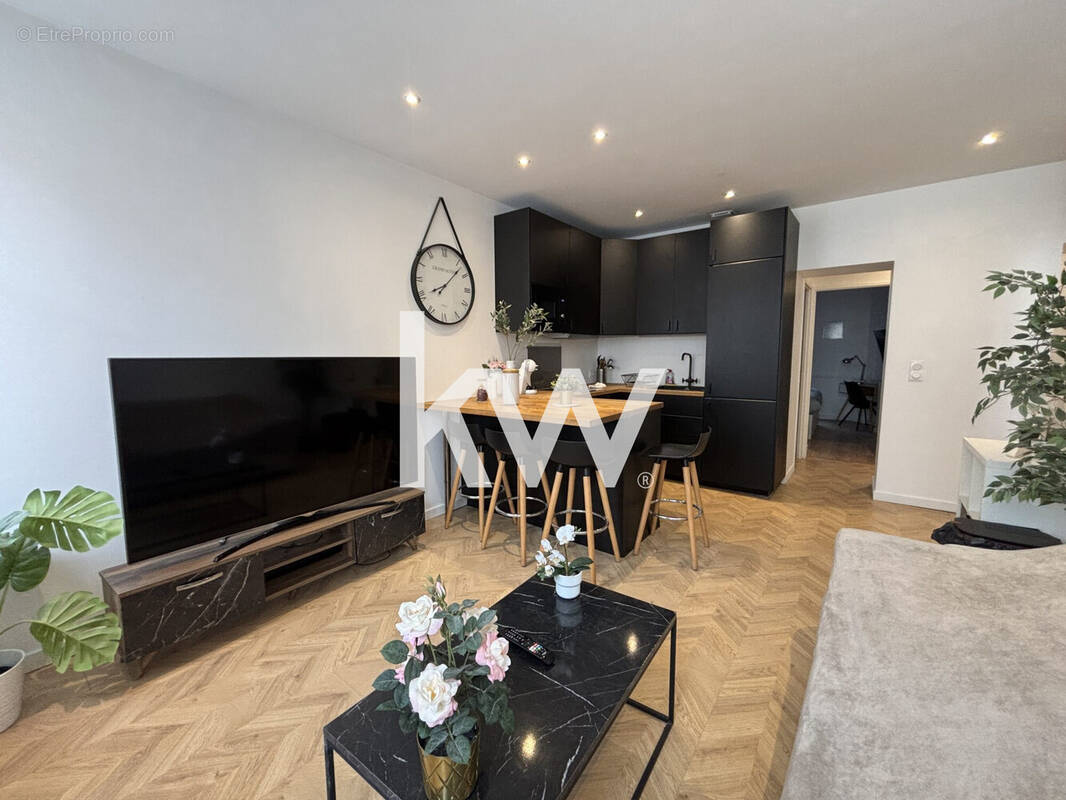 Appartement à SAINT-ETIENNE