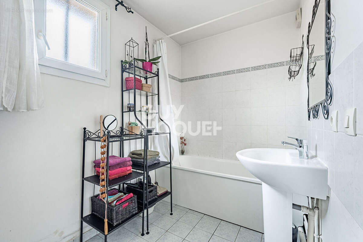 Maison à GENNEVILLIERS