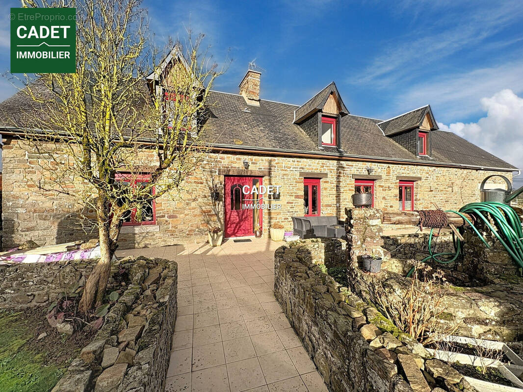 Maison à LA MEURDRAQUIERE