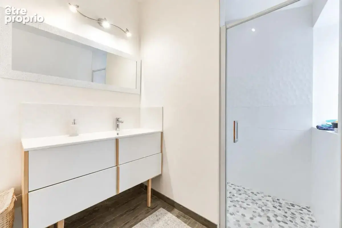 Maison de 6 pièces de 175 m² située à Rezé - photo 15