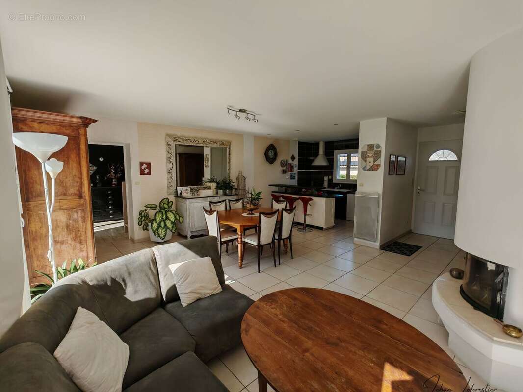 Maison à SAINT-VINCENT-LA-CHATRE