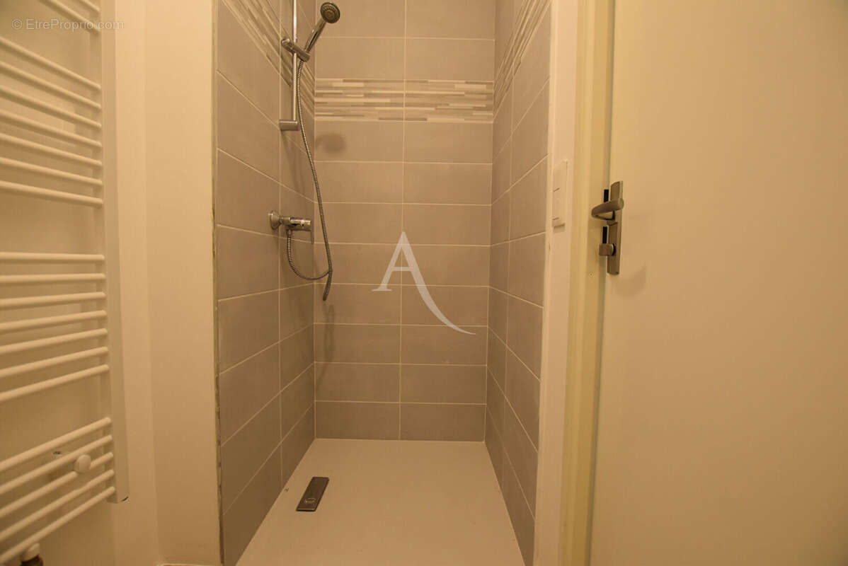 Appartement à COMBS-LA-VILLE