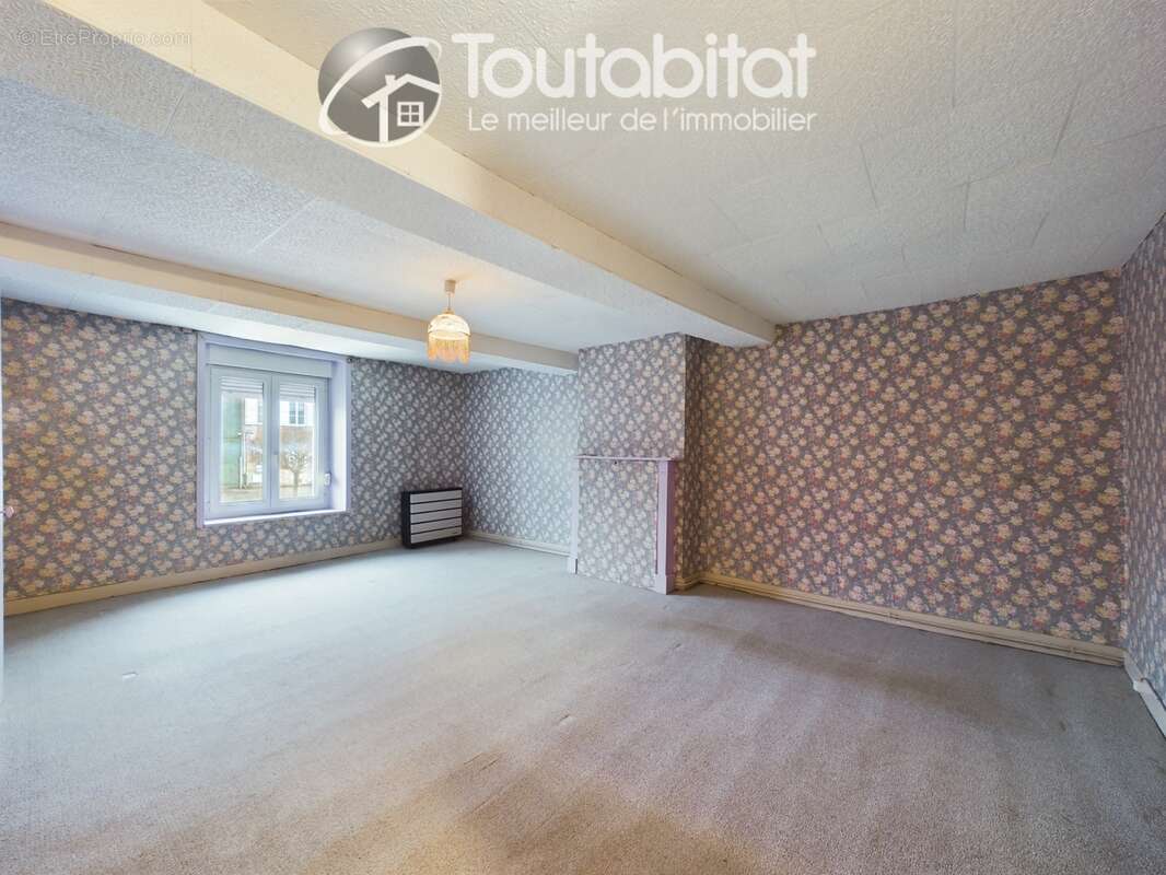 Maison à VILLERS-SEMEUSE