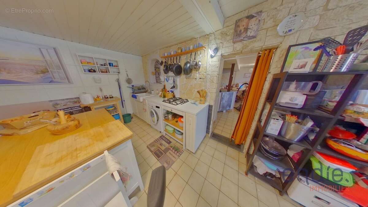 Maison à ARC-LES-GRAY