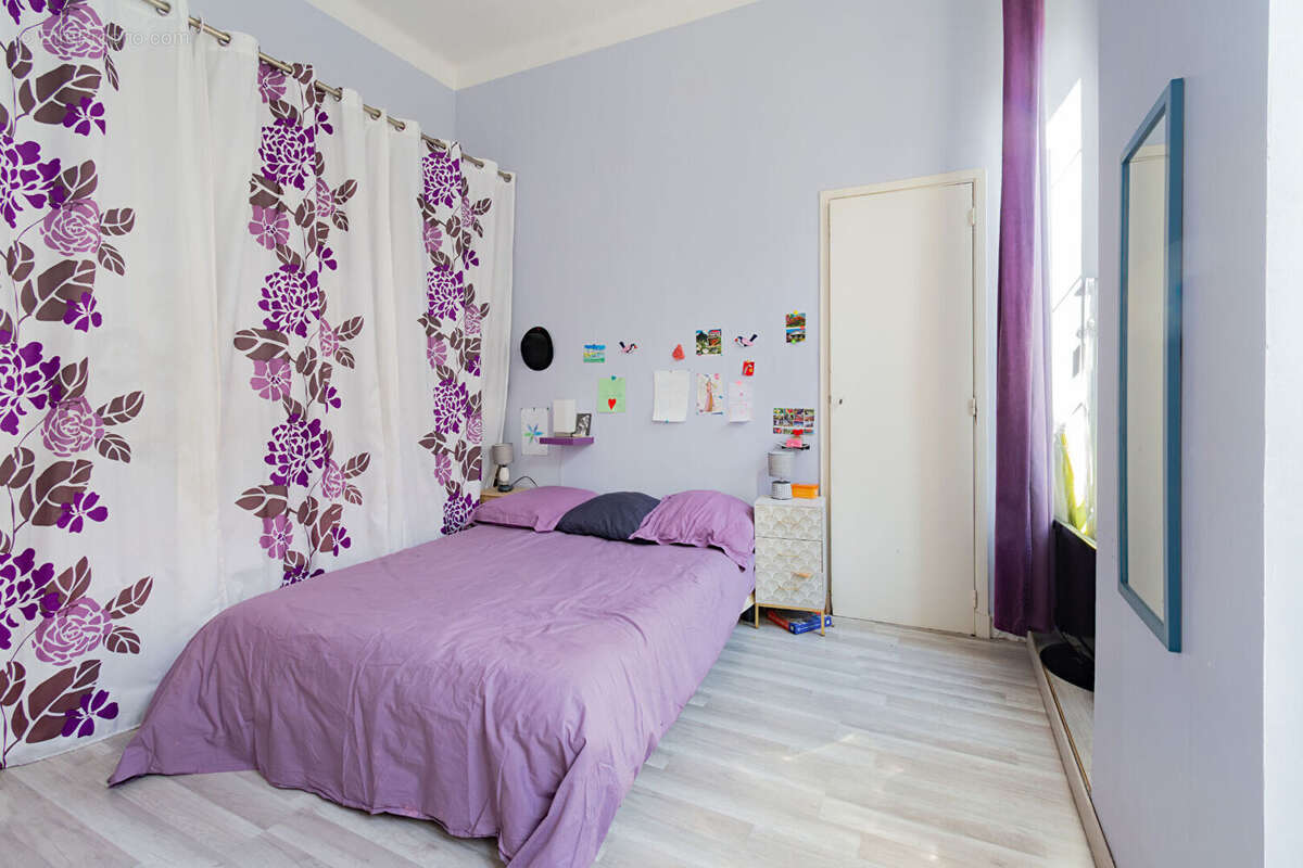 Appartement à MARSEILLE-2E