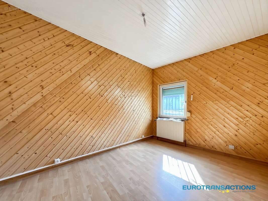 MERTZWILLER, Appartement F3/F4 de 92,52 m² avec entrée individuelle, terrasse et grand garage - photo 7
