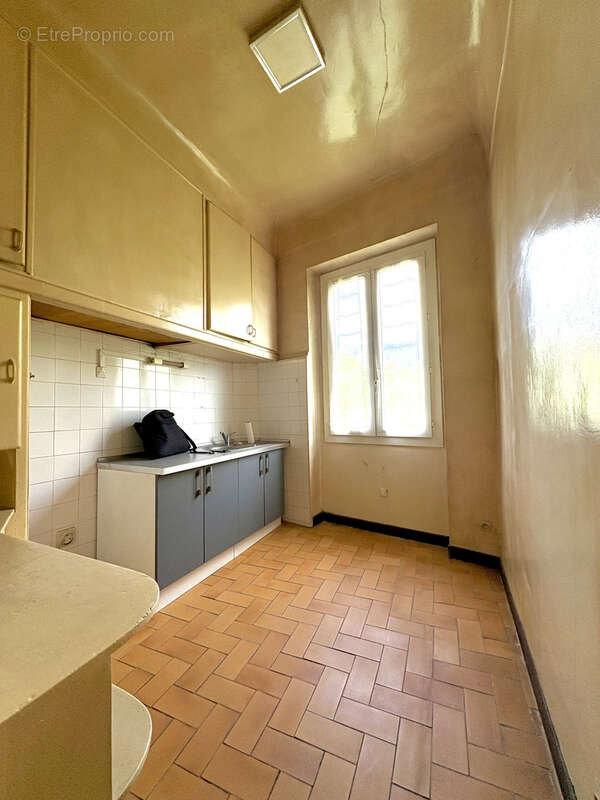Appartement à MARSEILLE-1E
