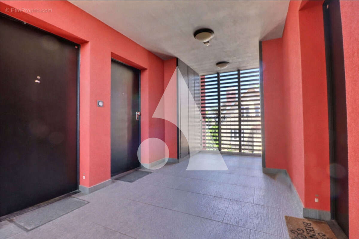 ROMAINVILLE - Rue de Benfleet T1 de 31,85 m² - photo 4
