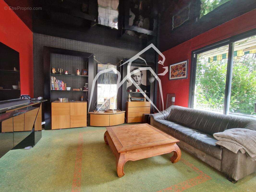 Maison à MONT-SAINT-AIGNAN