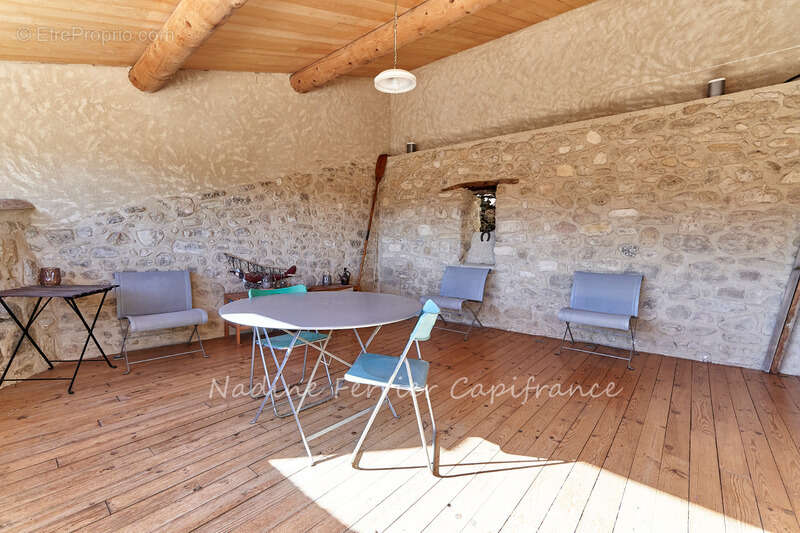 Maison à JOUQUES