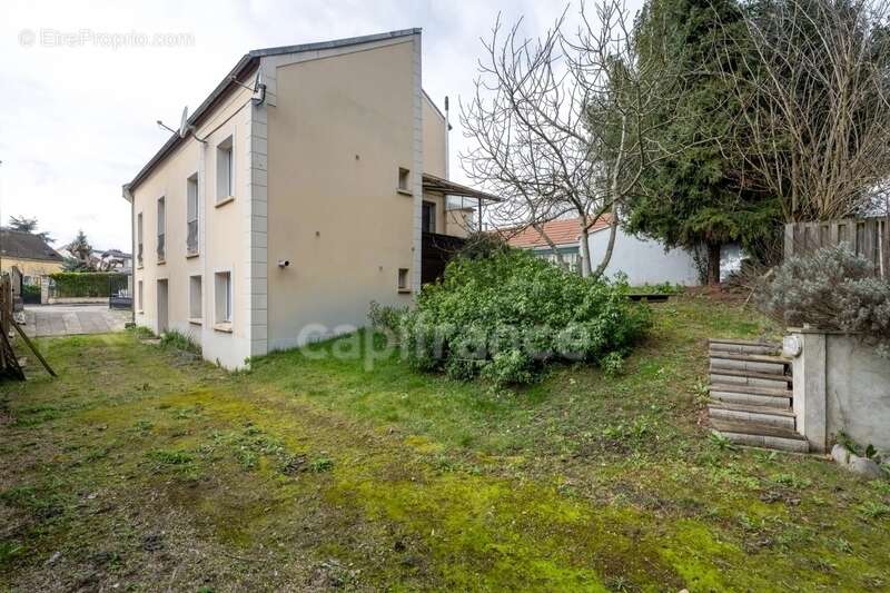 Maison 144m2 de 6 pièces + Un Rez de jardin de 43 m2 de 2 pièces SOISY SOUS MONTMORENCY (95) - photo 12