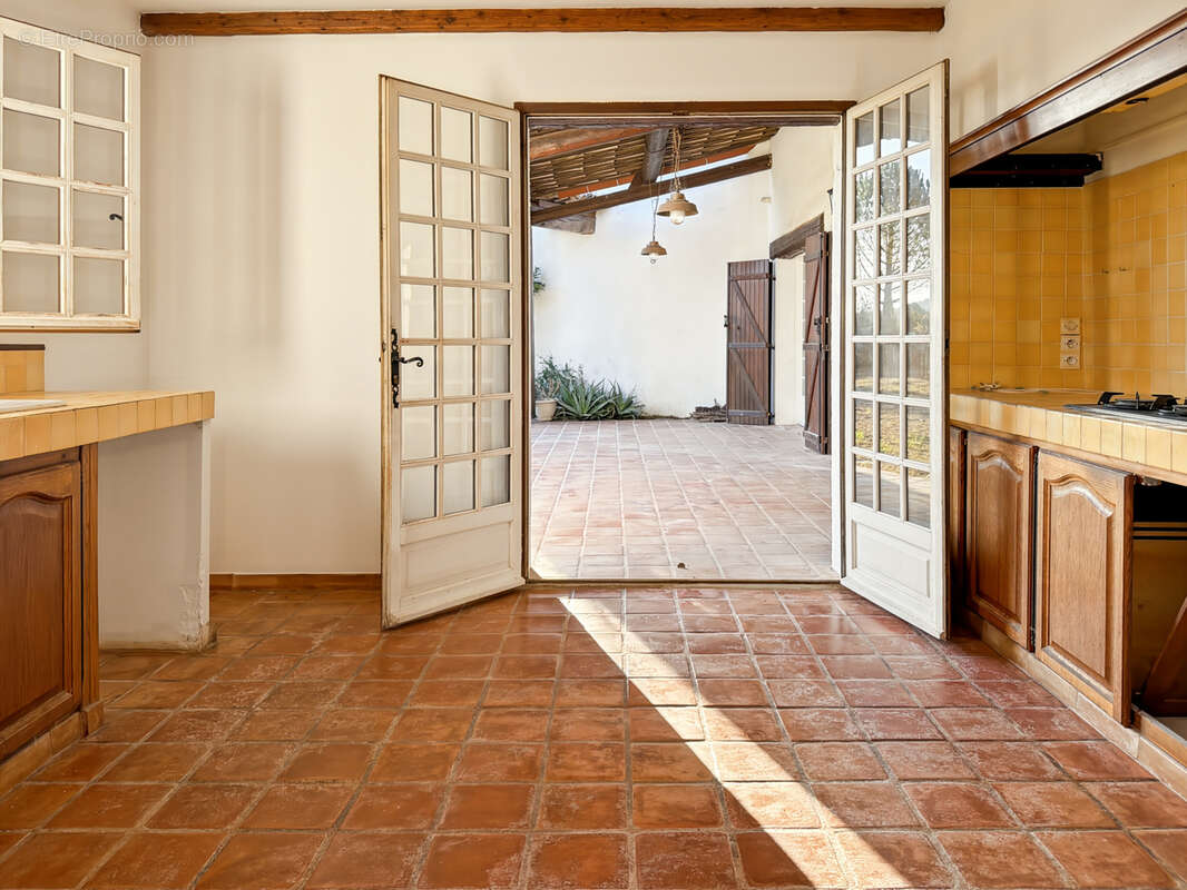 Maison à SAINT-BAUZILLE-DE-MONTMEL