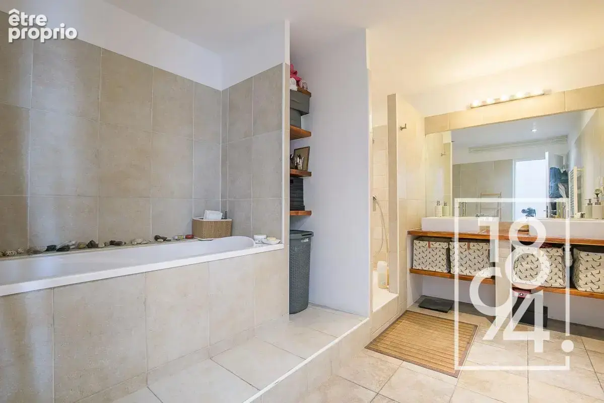 Maison T5 à vendre Marseille 15e (13015)  144 m²  Jardin Garage - photo 5