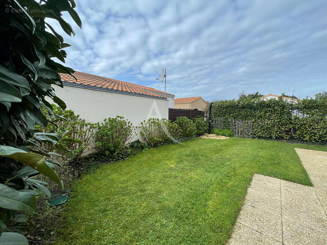 Maison à SAINT-VINCENT-SUR-JARD