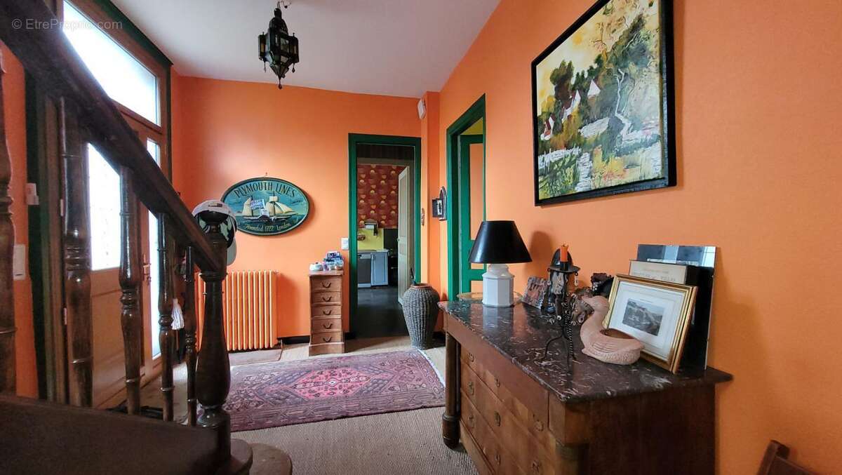Ancien Presbytère de Charme de 1880 - photo 2