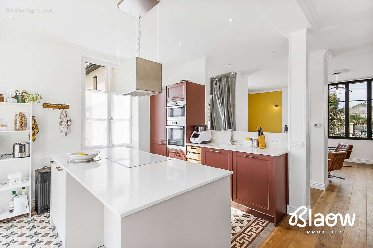 Maison 152 m² à Decines-Charpieu  - photo 2