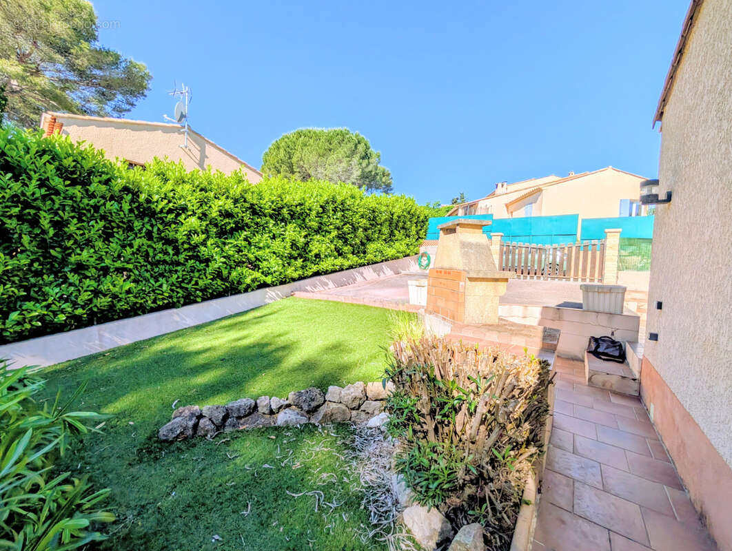 Maison à MOUGINS