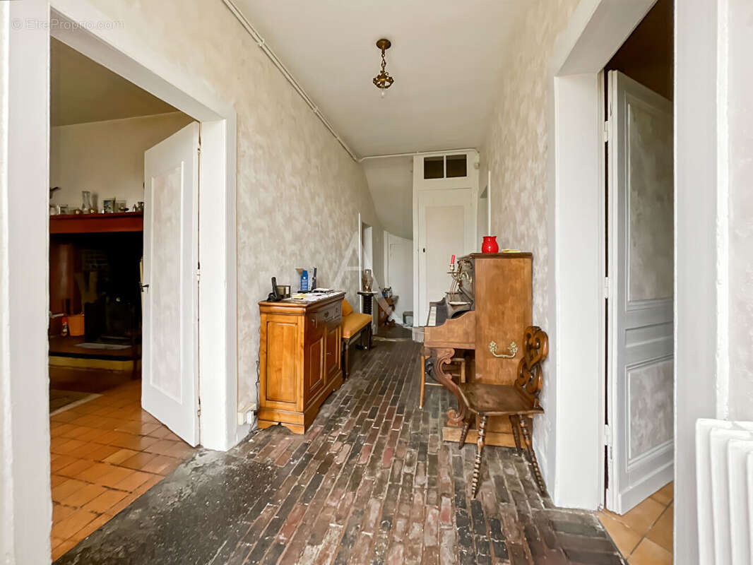 Maison à LE MESNIL-ESNARD