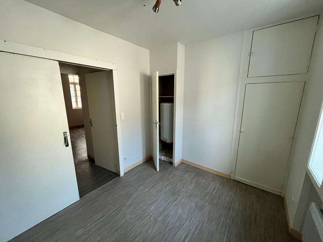 Appartement à MOULINS