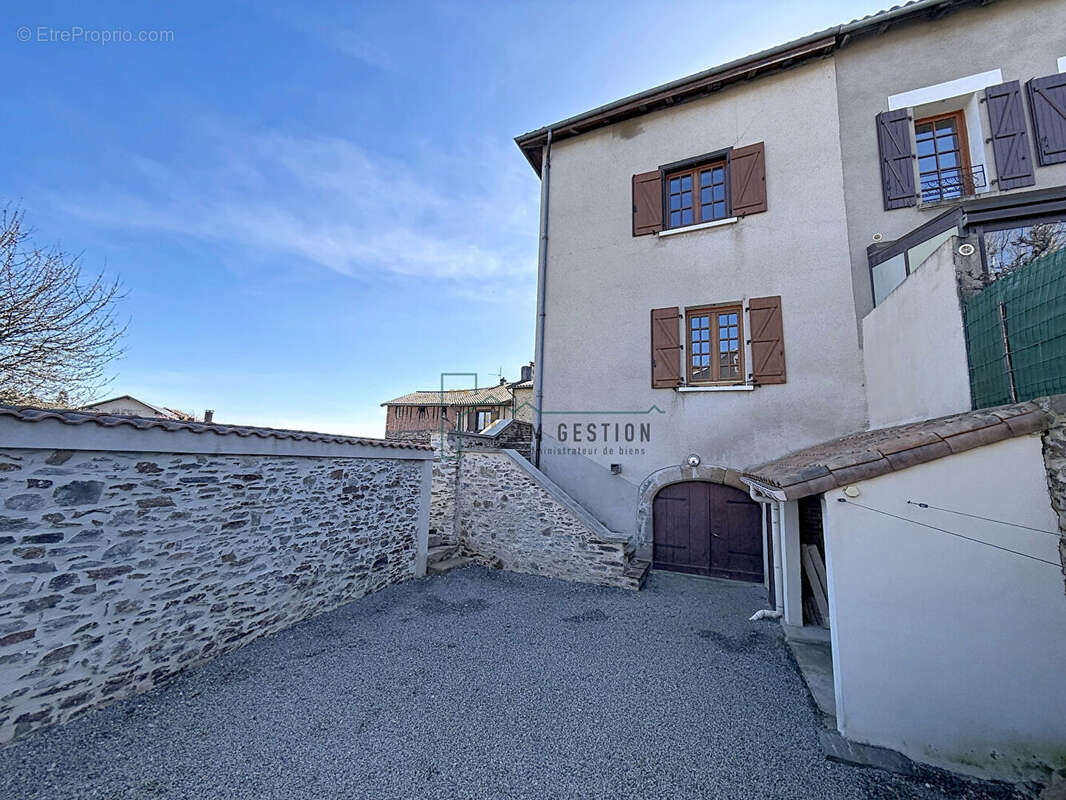 Maison à AIXE-SUR-VIENNE