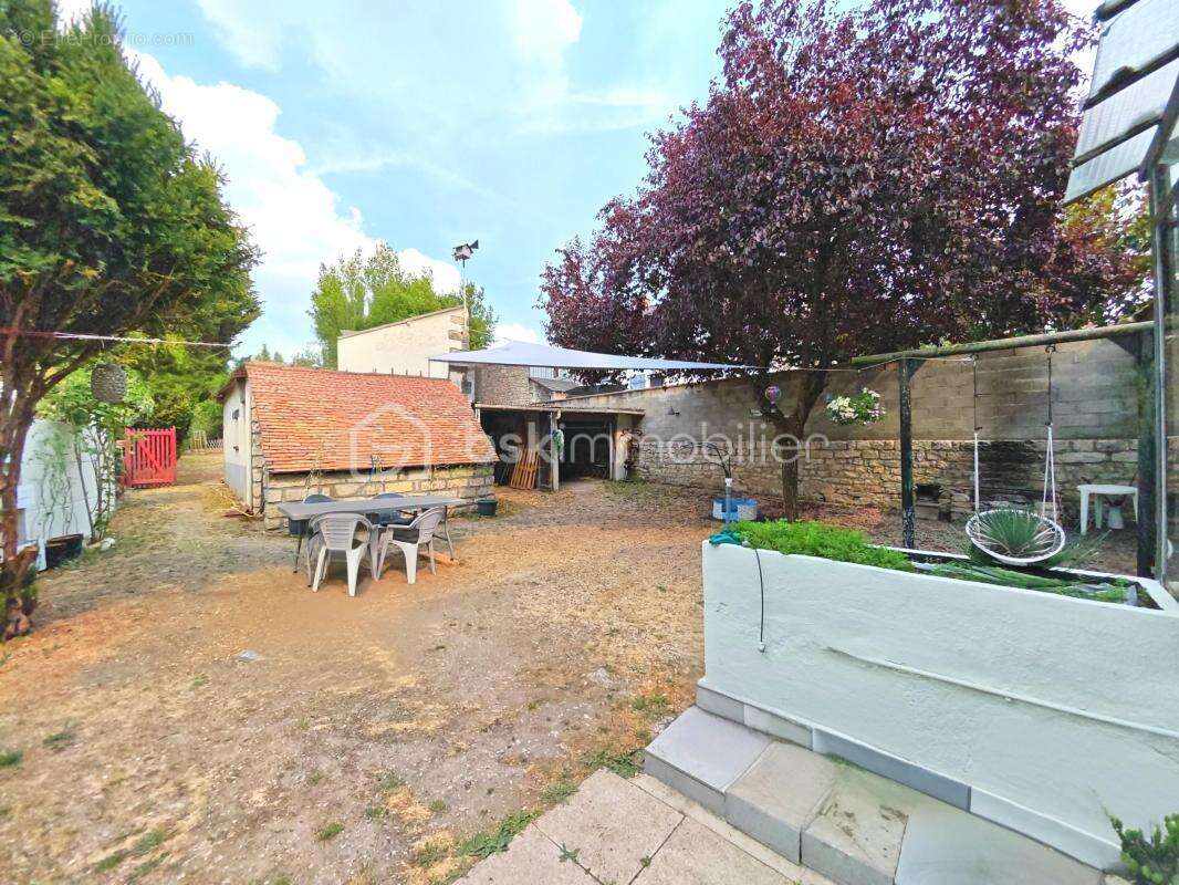 Maison sans travaux avec dépendances - photo 12