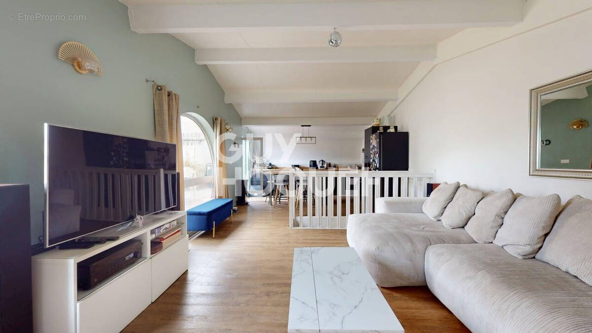 Appartement à ROSNY-SOUS-BOIS