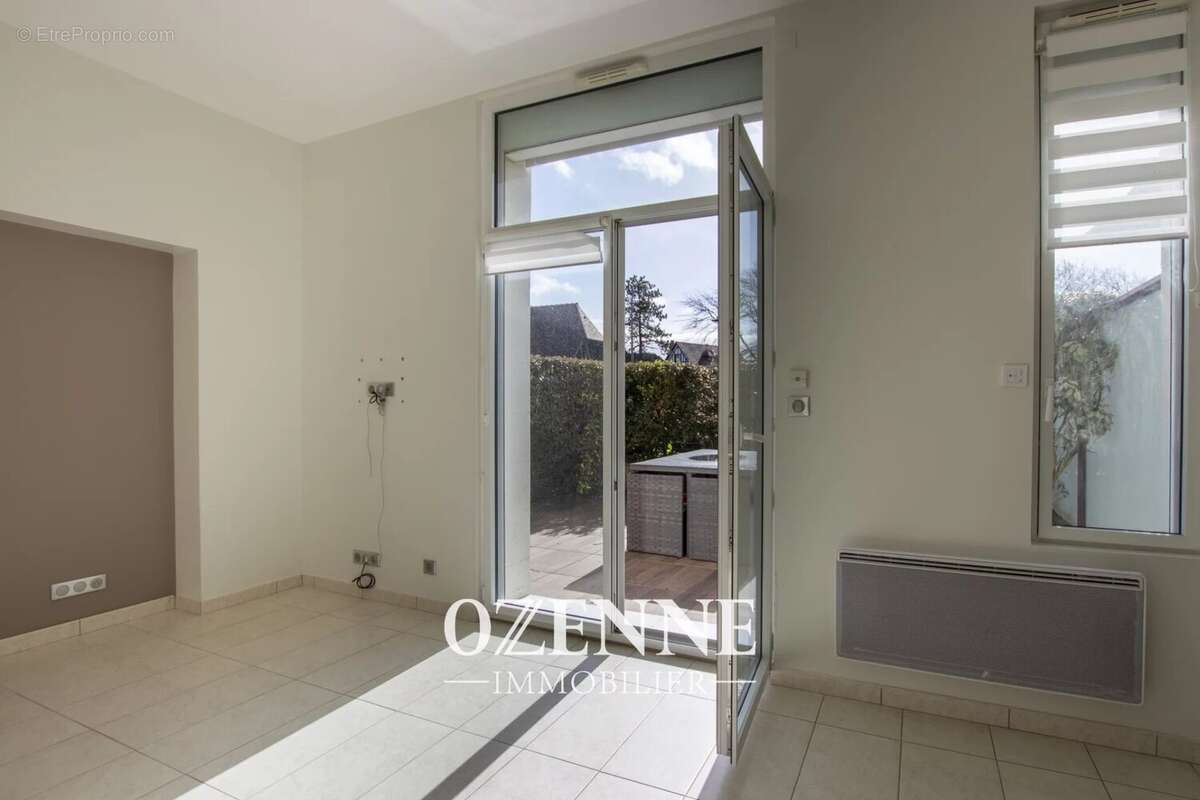 Appartement à BENERVILLE-SUR-MER