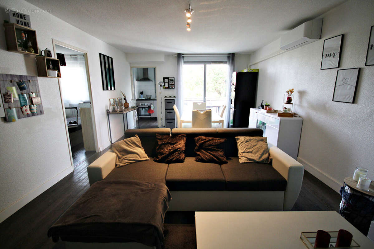 Appartement à FONBEAUZARD